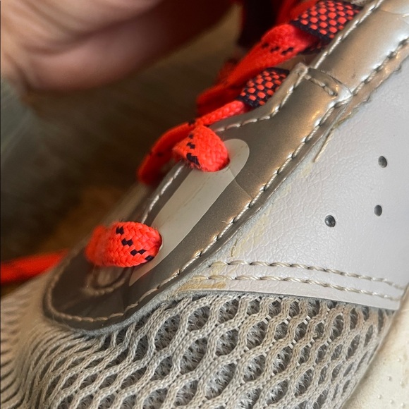 Under Armour Curry 3Z6 Basketball Shoes Gray and Red Size 4Y - Picture 8 of 10